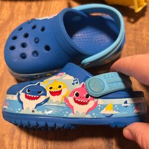 CROCS Kids Blue Baby Shark Sandal Clogs